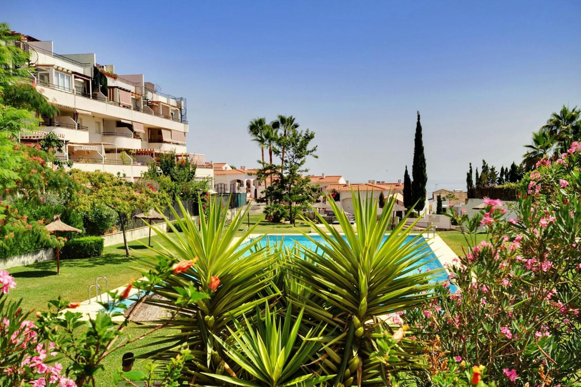 Del Parque Flats - Golf & Beach Terrace Málaga Exterior foto